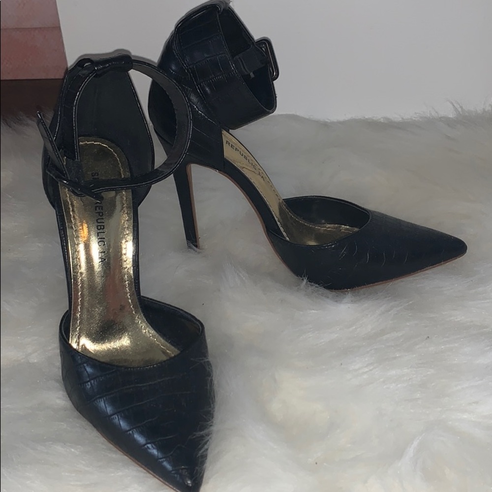 Black stiletto leather heels